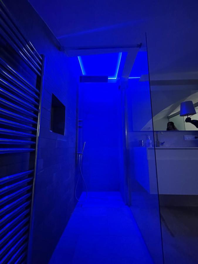 Loft “Cinema Galleria” Daire Bari Dış mekan fotoğraf